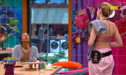 
					BBB 26: Ana Paula detona Maxiane e revela decepção: 'Muito triste'
				
				
