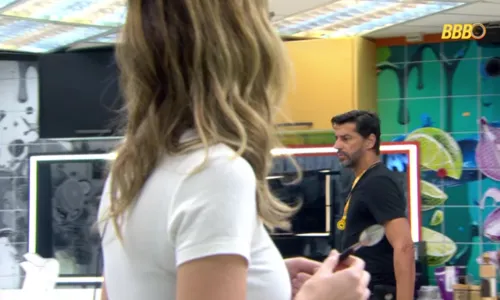 
					BBB 26: Ana Paula vibra após 'bater o ponto' e provocar Cowboy: 'Bobo'
				
				