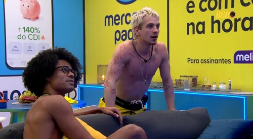 
					BBB 26: Juliano comemora detalhe inusitado em Quarto Secreto: 'Pelado'
				
				