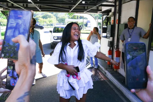 
					'BBB 26': Ana Maria atende pedido de Chaiany e fala de emagrecimento
				
				