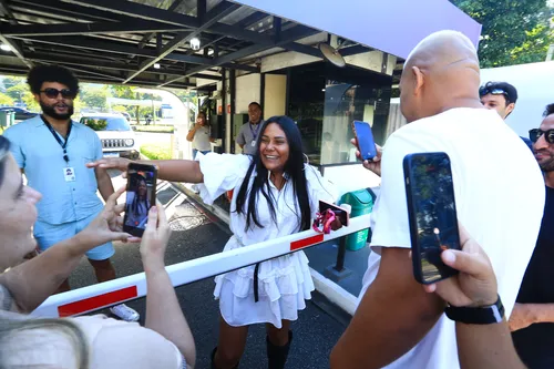 
					'BBB 26': Ana Maria atende pedido de Chaiany e fala de emagrecimento
				
				