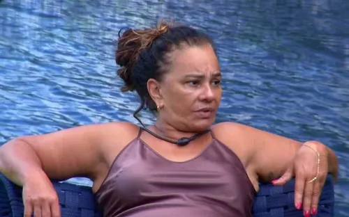 
					BBB 26: de planta a tóxica, Solange se afoga no veneno e cava a saída
				
				