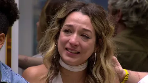 
					'BBB 26': Gil confronta Samira sobre mentiras e web vibra: 'Destruiu'
				
				