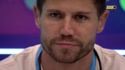 
					BBB 26: Samira faz confissão após momento íntimo com Jonas Sulzbach
				
				