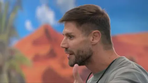 
					BBB 26: Jonas esbarra em Ana Paula e web pede expulsão: 'Karma'
				
				