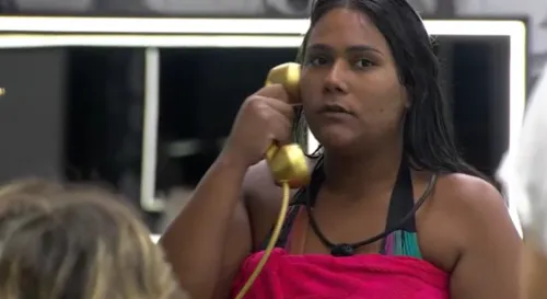 
					'BBB 26': Jordana atende Big Fone, erra dinâmica e perde prêmio
				
				