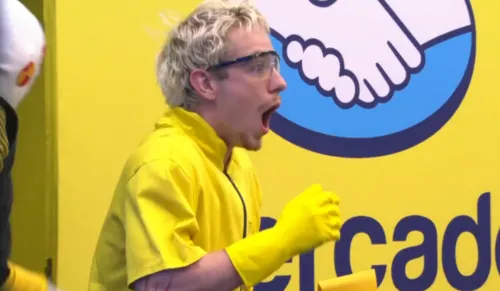 
					BBB 26: Juliano Floss surta ao chegar no Quarto Secreto e web reage
				
				