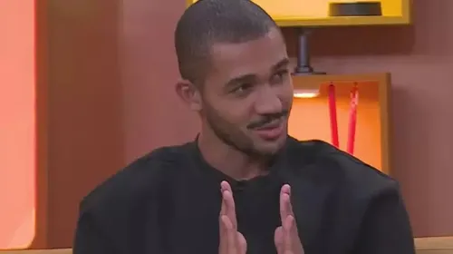 
					BBB: Ana Paula reforça acusações contra Matheus: 'Precisa de cadeia'
				
				