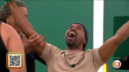 
					BBB 26: Cowboy dispara contra Boneco: 'Tenta ser igual ao Davi'
				
				