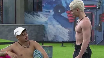 
					BBB 26: Pedro suja casaco de Marina Sena e Juliano Floss cai no choro
				
				