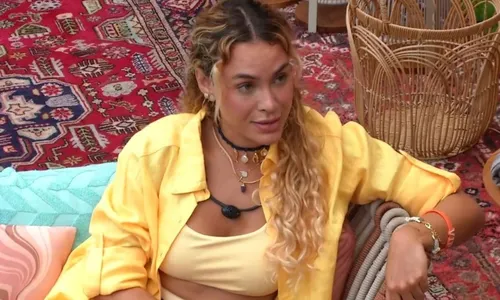 
					BBB: equivocada, Sarah compra briga com favorita e merece novo tombo
				
				