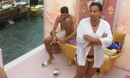 
					BBB 26: Ana Paula aponta hipocrisia do grupo rival contra Chaiany
				
				