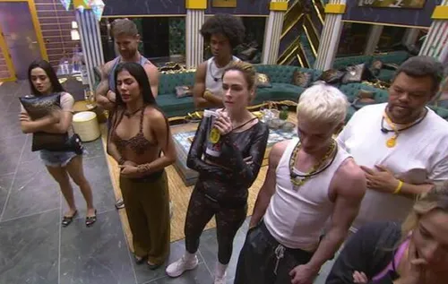 
					BBB: brother lidera rejeição e tem 14 emojis negativos no Queridômetro
				
				