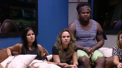 
					Munik Nunes conta decisão radical com fortuna: 'Não tenho controle'
				
				