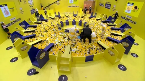 
					BBB 26: web se choca após Henri Castelli convulsionar em prova; VÍDEO
				
				