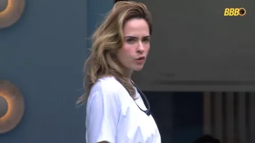 
					BBB: Ana Paula confronta Cowboy em nova briga: 'Entregou de bandeja'
				
				