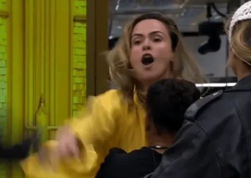 
					BBB 26: Sarah Andrade fica do lado de Cowboy e provoca revolta na web
				
				