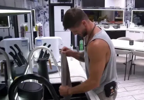 
					BBB 26: Juliano critica Jonas e faz questionamento a Mari Gonzalez
				
				