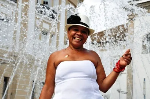 
					Baile da Santinha a Alinne Rosa: veja ensaios em Salvador até domingo
				
				