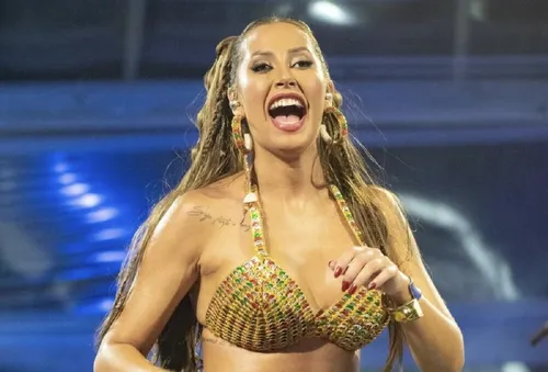 
					Baile da Santinha a Alinne Rosa: veja ensaios em Salvador até domingo
				
				