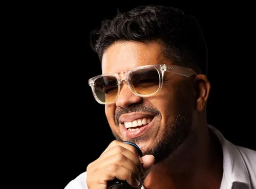 
					Baile da Santinha a Alinne Rosa: veja ensaios em Salvador até domingo
				
				