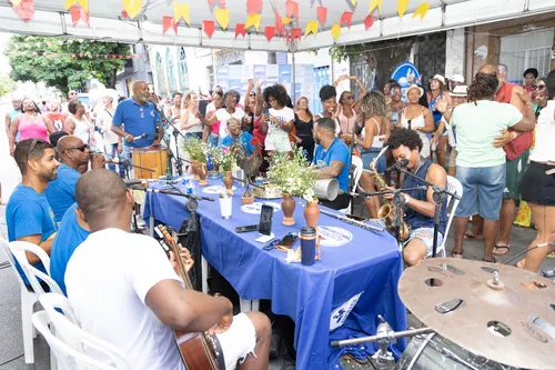 
					Baile da Santinha a Alinne Rosa: veja ensaios em Salvador até domingo
				
				