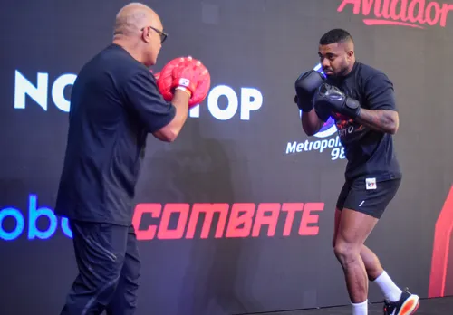 
					Bambam manda recado para Davi Brito antes de luta: 'Vai cair apagado'
				
				