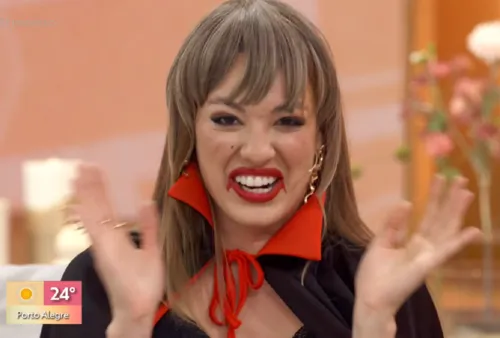 
					Bia do Brás surge 'aterrorizante' e Patrícia Poeta tira batom do dente
				
				