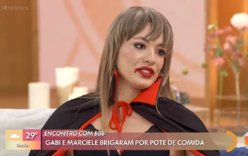 
					Bia do Brás surge 'aterrorizante' e Patrícia Poeta tira batom do dente
				
				