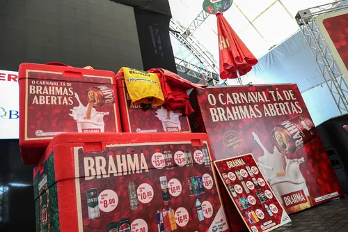 
					Carnaval: ambulantes credenciados recebem kits e cartões de transporte
				
				