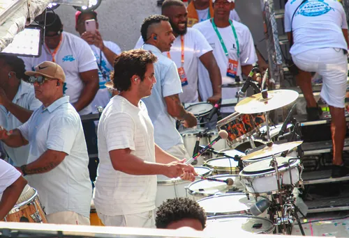 
					Carnaval: filho de Ivete Sangalo volta a roubar a cena no trio da mãe
				
				