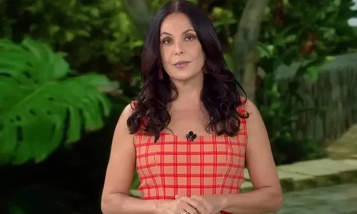 
					Carolina Ferraz surpreende com atitude após demissão da Record
				
				