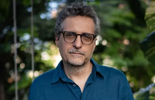 
					Cine Glauber Rocha explica restrição a terraço e Kleber Mendonça reage
				
				