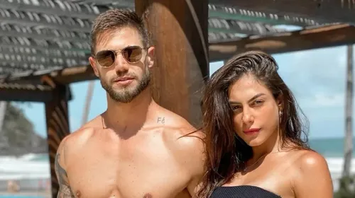 
					Mari Gonzalez e Pipo Marques ficam noivos no Quênia e pedido emociona
				
				