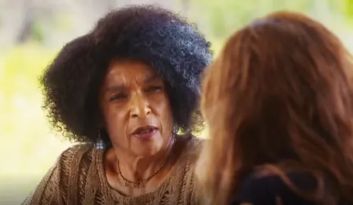 
					Coração Acelerado: Agrado investiga passado e descobre crime da mãe
				
				