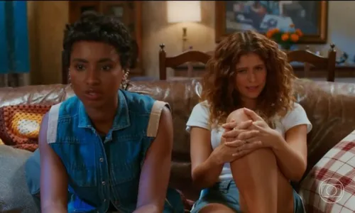 
					Coração Acelerado: Agrado choca com mudança e faz João Raul babar
				
				