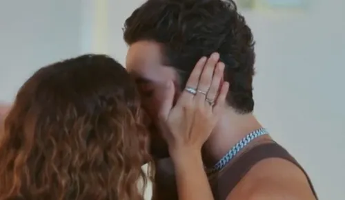 
					Coração Acelerado: Agrado termina com João Raul ao descobrir traição
				
				