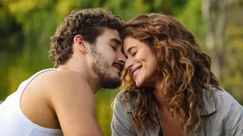 
					'Coração Acelerado': Leandro sofre traição dupla de Agrado e se dá mal
				
				