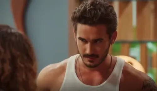 
					Coração Acelerado: Naiane se dá mal e João Raul rejeita armação
				
				