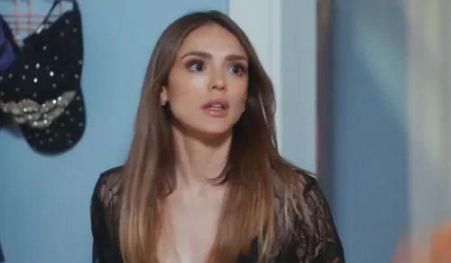 
					Coração Acelerado: Naiane perde tudo e põe culpa em Agrado
				
				