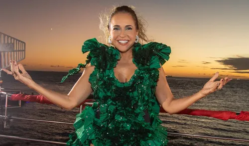 
					Daniela Mercury pede união de artistas após polêmica: 'Honestidade'
				
				