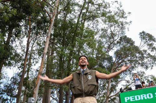 
					Daniela Mercury e Léo Santana brilham no Carnaval de rua de São Paulo
				
				