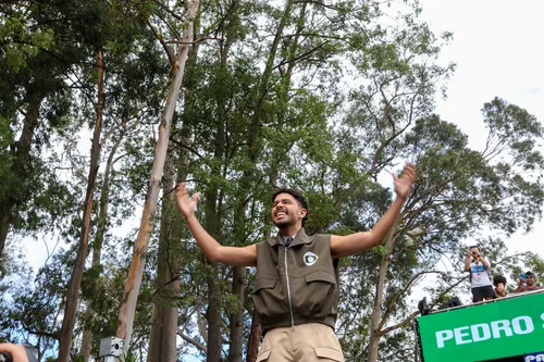 
					Daniela Mercury e Léo Santana brilham no Carnaval de rua de São Paulo
				
				