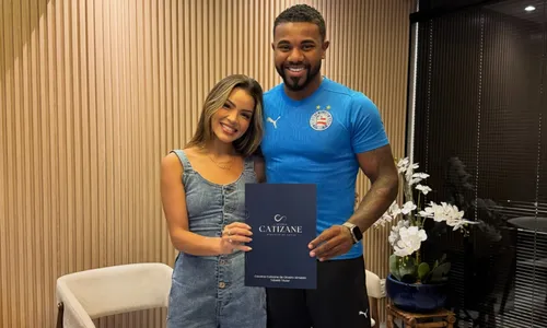 
					Davi Brito ostenta e marca festão de casamento avaliado em R$ 2 mi
				
				