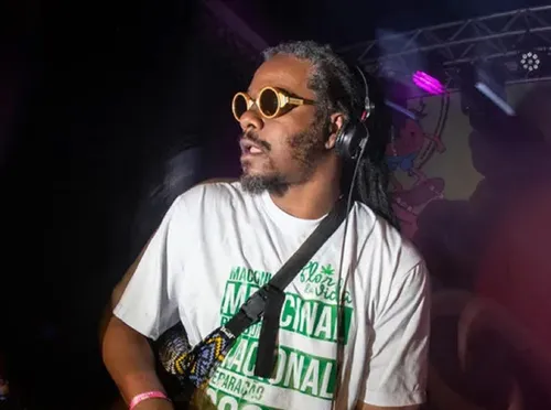 
					De Bienal do Livro a Ana Carolina: Agenda Cultural de Salvador e RMS
				
				