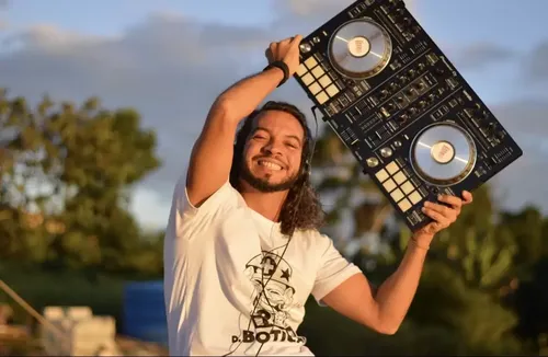 
					De João Gomes a Forró no Parque: Agenda Cultural de Salvador e RMS
				
				