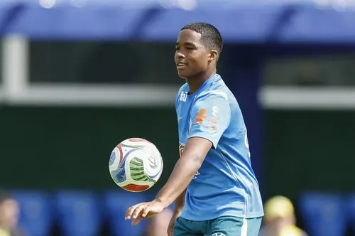 
					Endrick vai jogar contra o Haiti? Confira os planos de Ancelotti
				
				