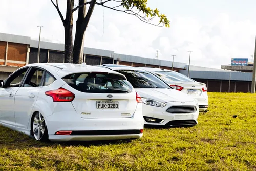 
					Evento automotivo reúne fãs de carros modificados em Lauro de Freitas
				
				