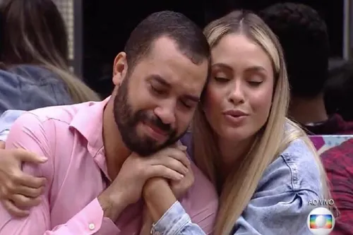 
					Ex-BBB 21, Sarah Andrade abre o jogo de retorno ao programa
				
				