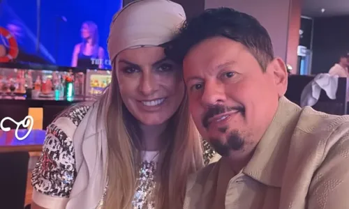 
					Ex de Lívia Andrade assume nova namorada e escancara término
				
				